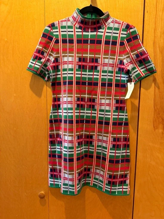 Colorful Plaid Knit Short Sleeve Dress - Picture 1 of 3